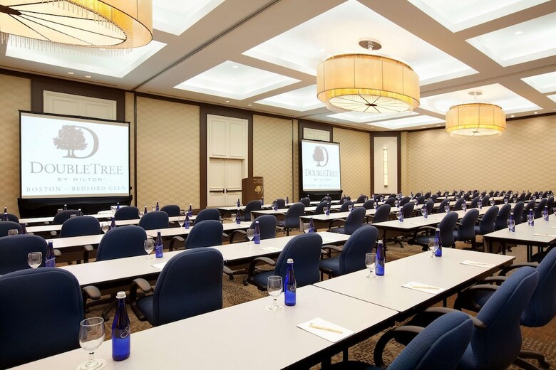 Doubletree By Hilton Hotel Boston - Bedford Glen