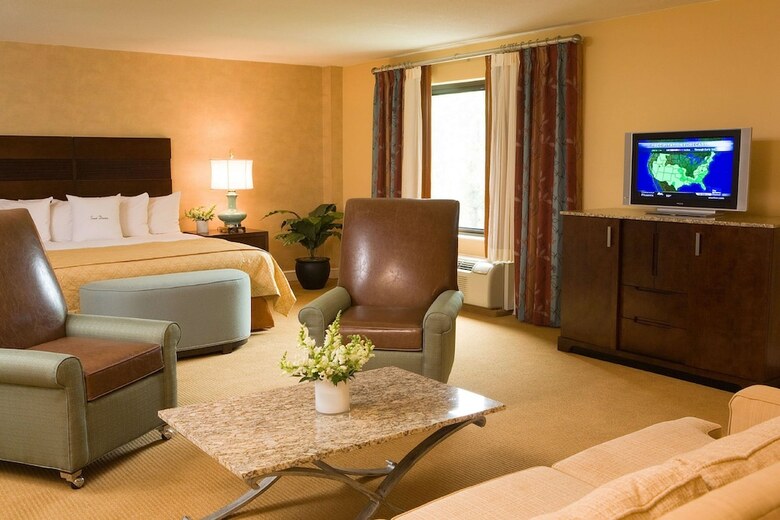 Doubletree By Hilton Hotel Boston - Bedford Glen