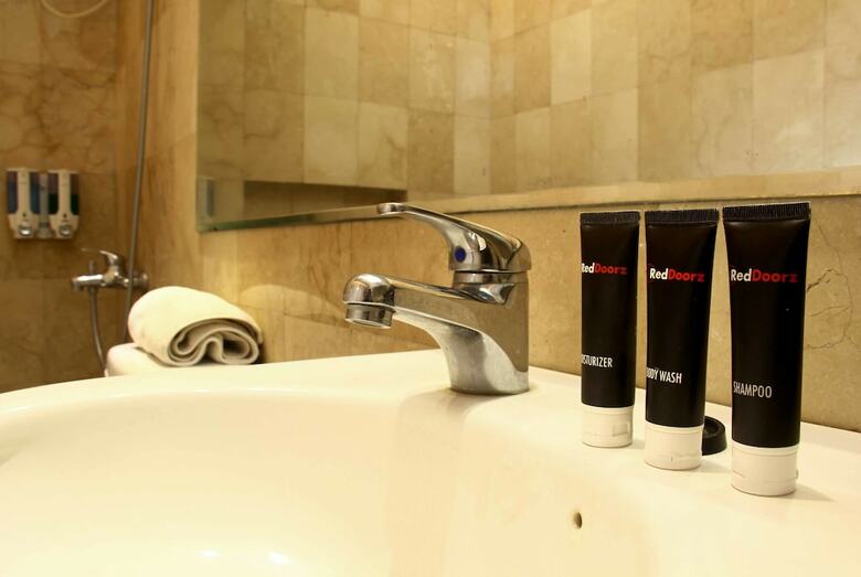 Hotel Reddoorz @ Jatinangor