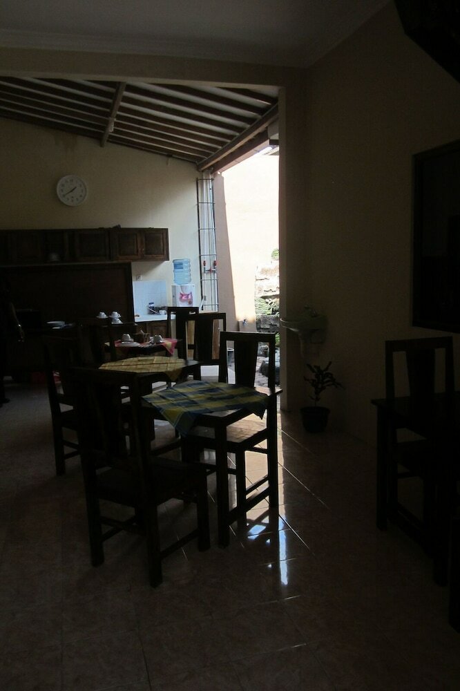 Hotel Larasati Guest House