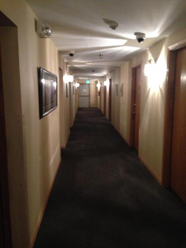 Motel Lakeshore Inn & Suites
