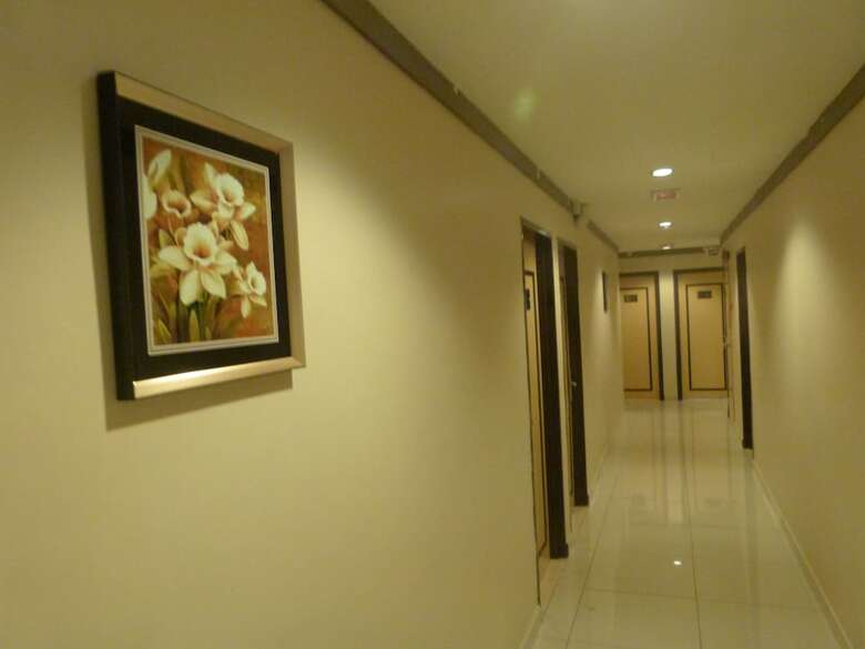 Aero Star Hotel