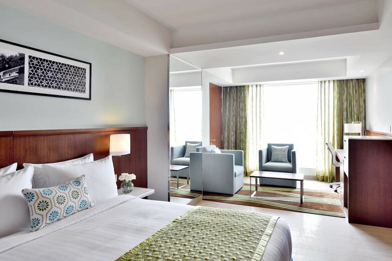 Hotel Fairfield By Marriott Indore