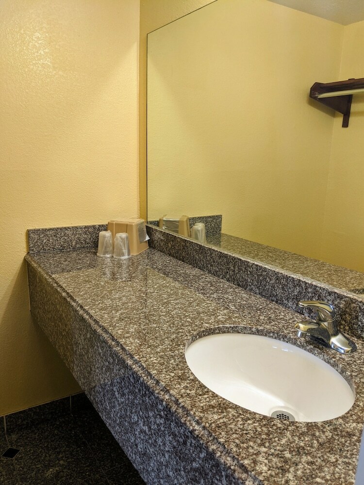 Motel Lake Houma Inn