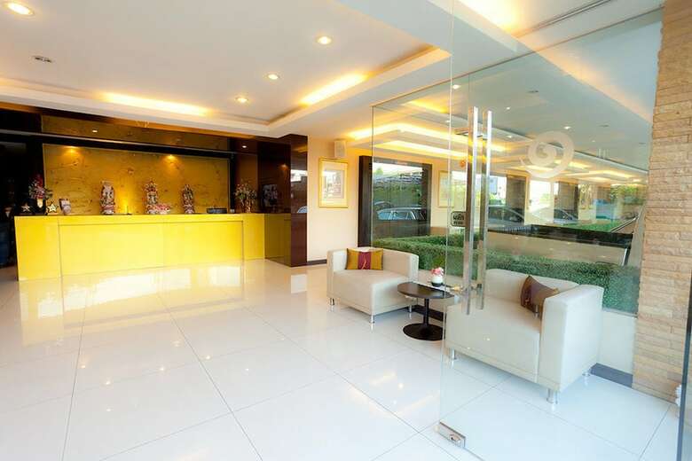 Hotel The Residence Airport & Spa