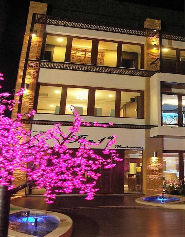 Hotel The Residence Airport & Spa