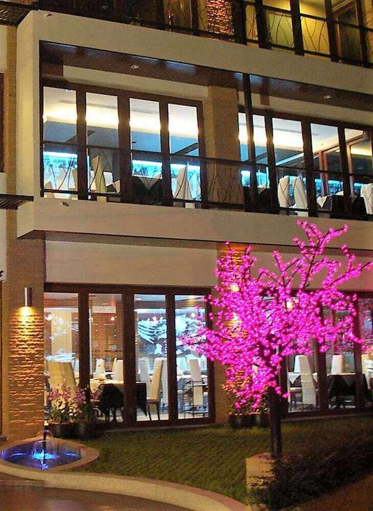 Hotel The Residence Airport & Spa