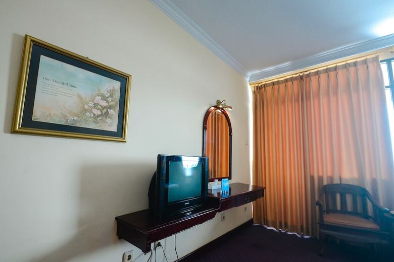 Hotel Airy Batununggal Soekarno Hatta 452a Bandung
