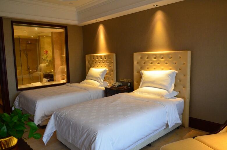 Qianjiang Junting Hotel, Haining