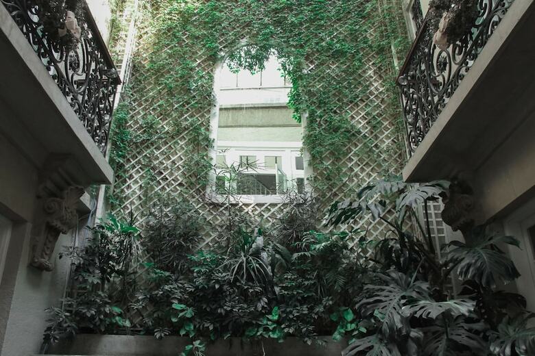 Nima Local House Hotel