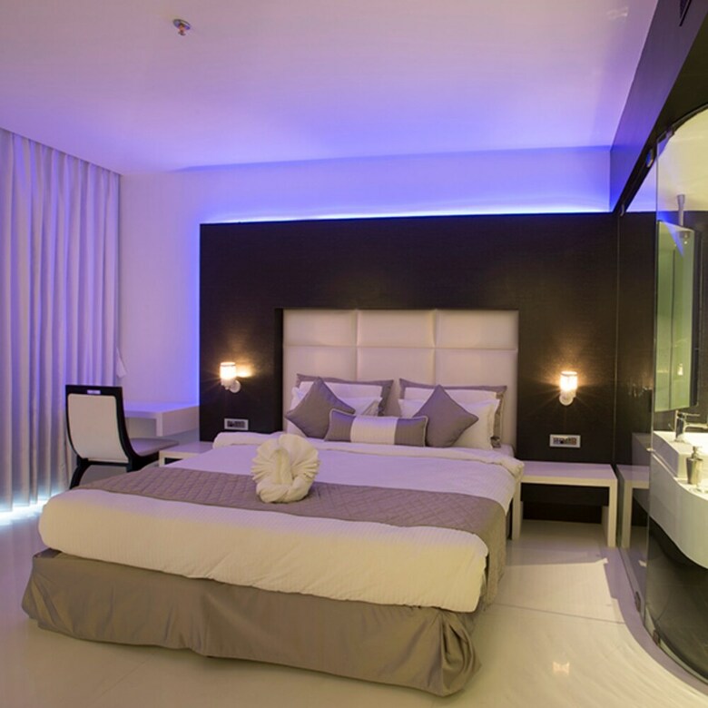 Hotel Eskay Resorts