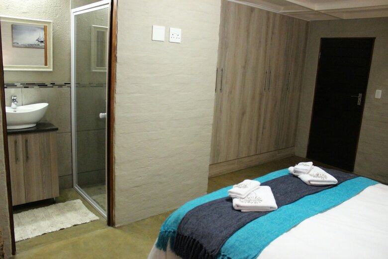 Hotel Ibis Way Guest House