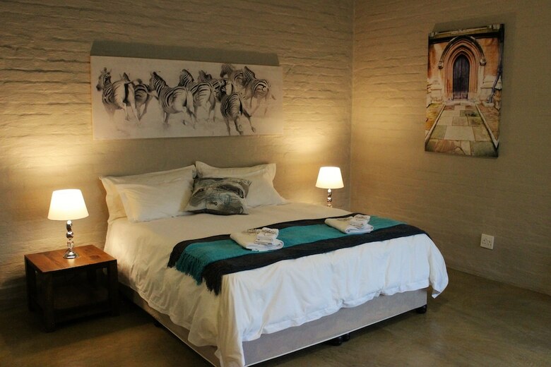 Hotel Ibis Way Guest House