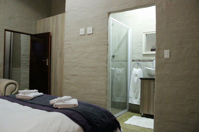 Hotel Ibis Way Guest House