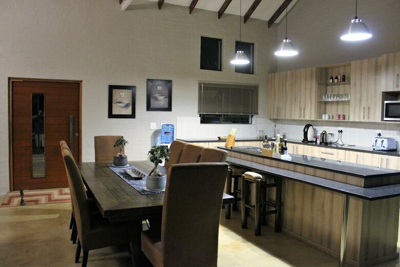 Hotel Ibis Way Guest House
