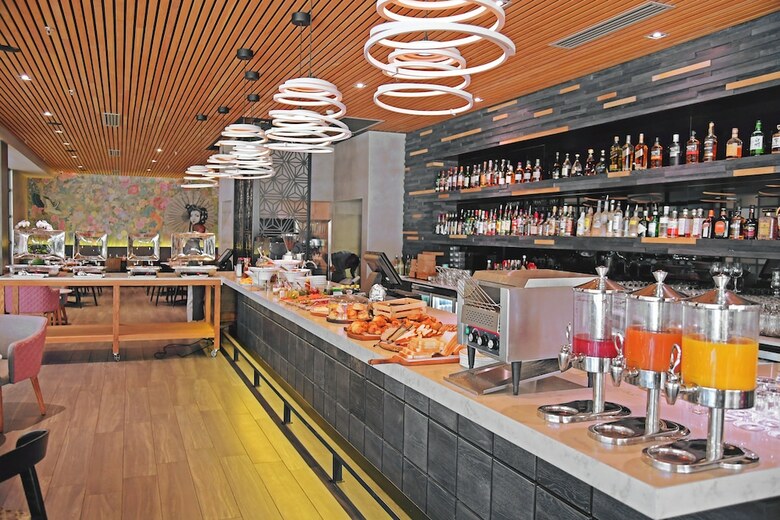 Hotel The Capital Menlyn Maine
