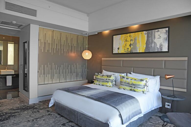 Hotel The Capital Menlyn Maine