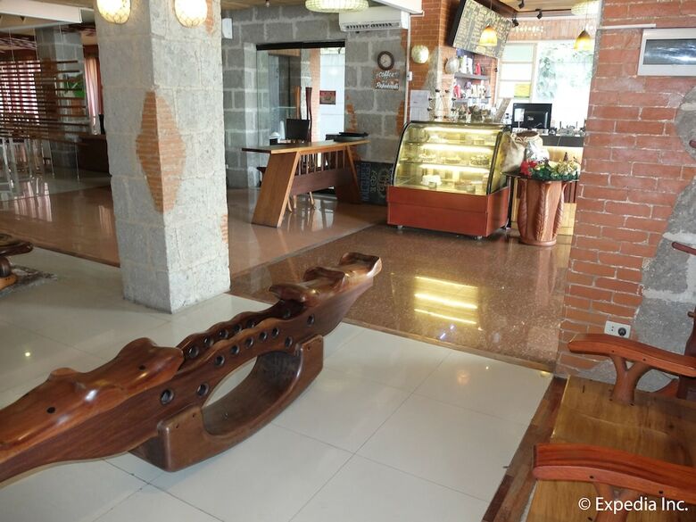 Imerex Plaza Hotel