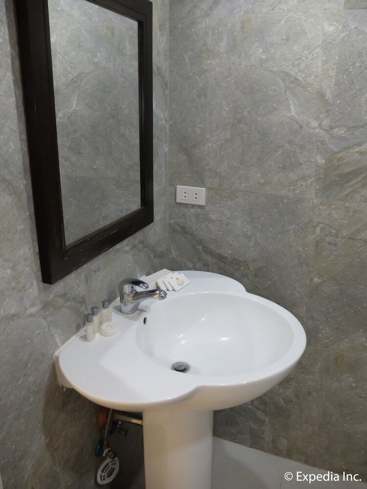 Imerex Plaza Hotel
