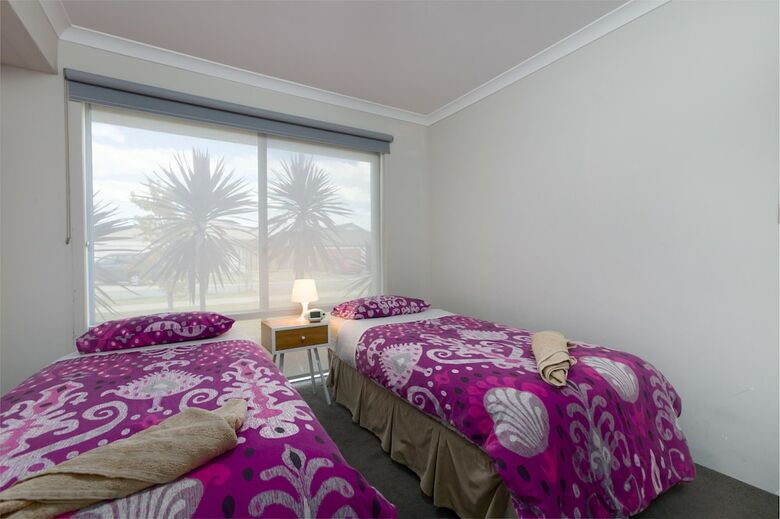 Rainbow Dream House Perth Holiday Home