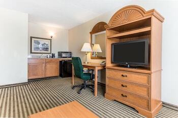 Hotel Quality Inn & Suites