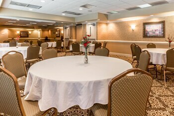 Hotel Quality Inn & Suites