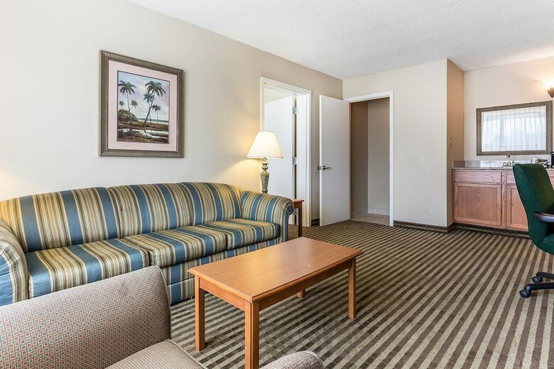 Hotel Quality Inn & Suites