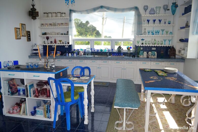 Bed & Breakfast Costiera Fermiliana Tagaytay