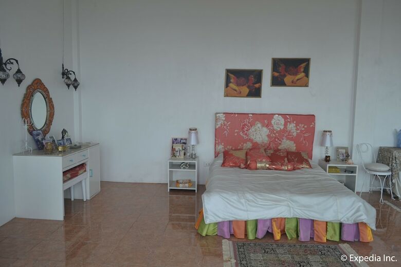 Bed & Breakfast Costiera Fermiliana Tagaytay