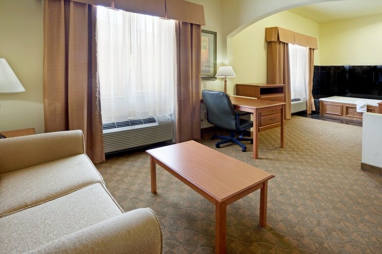 Hotel Holiday Inn Express & Suites Zapata
