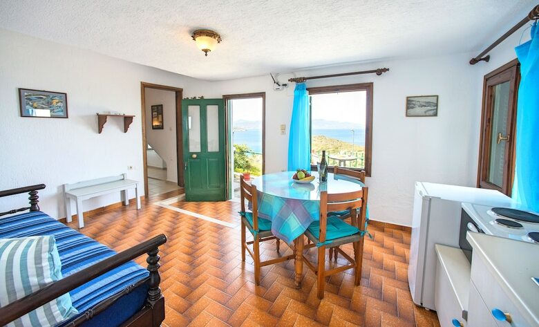 Apartamentos Anemone Seaside Traditional Homes