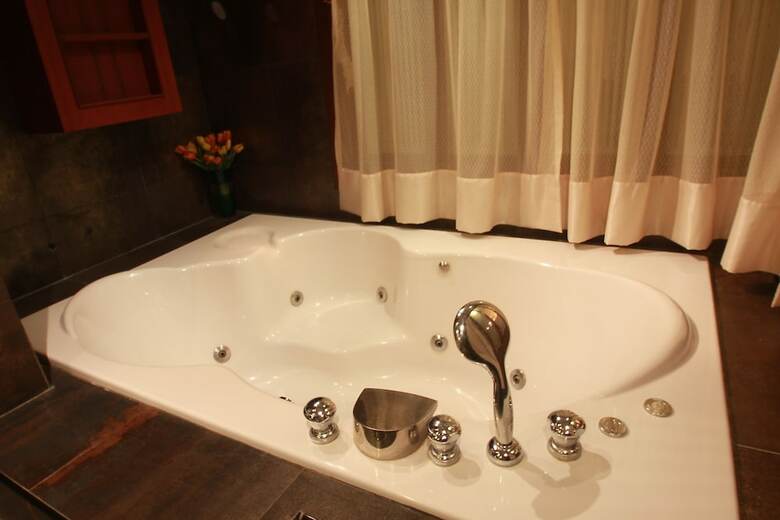 Narakul Resort Hotel