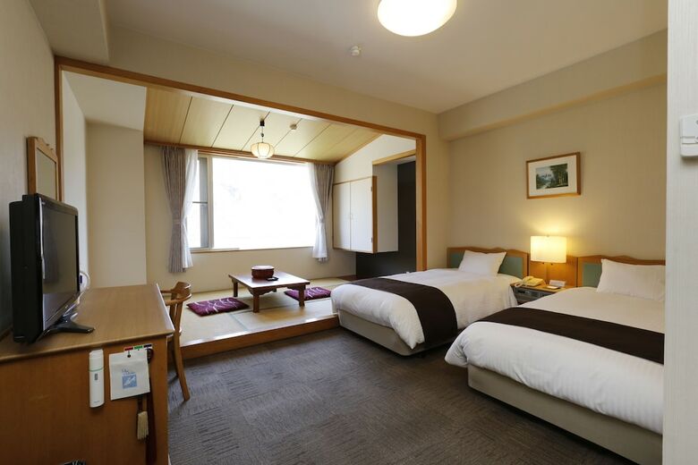 Hotel Yuyado Kuttari Onsen Lake Inn