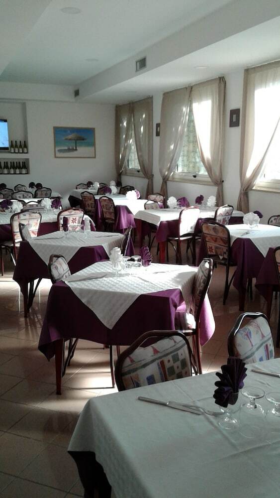 Hotel Ristorante Chiar Di Luna