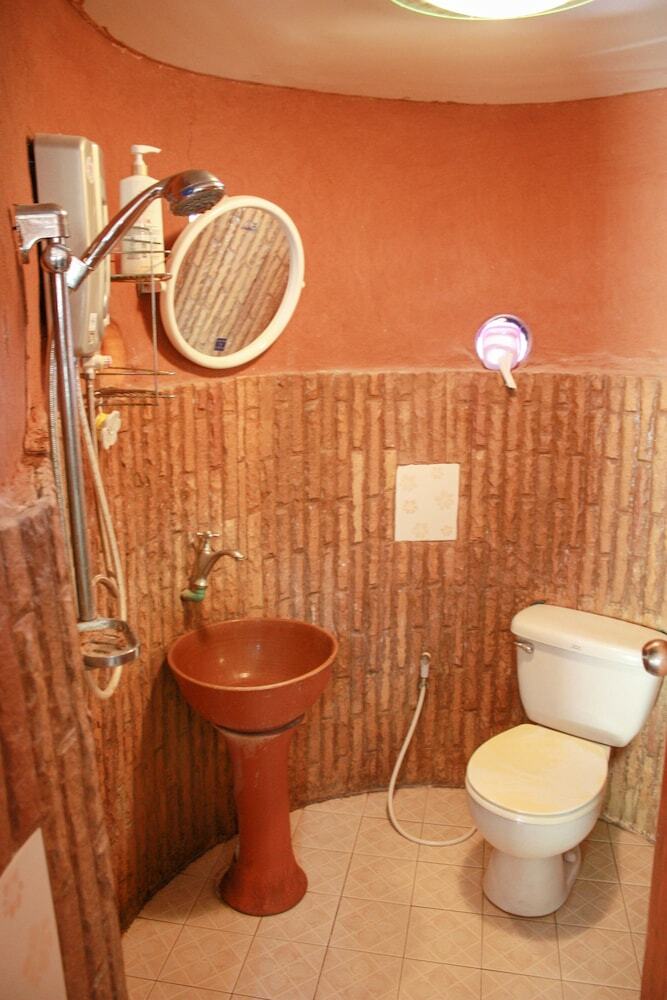 Hotel Baandin Huaiphung Resort