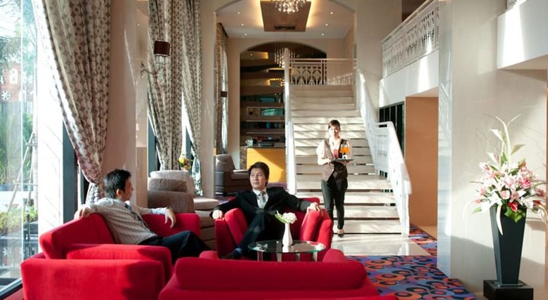 Grand Lord Hotel