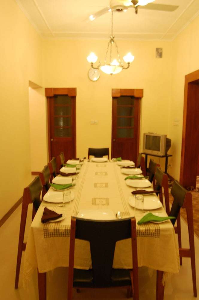Hotel Serene Villa