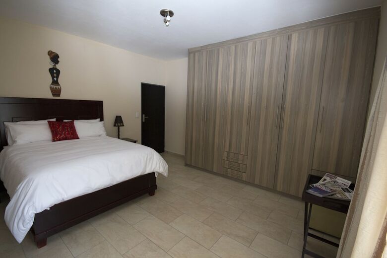 Apartamentos Khamanzi Lodge And Tours