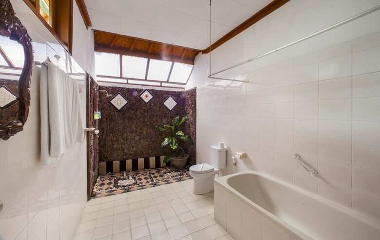Hotel Bali Taman Beach Resort & Spa - Lovina