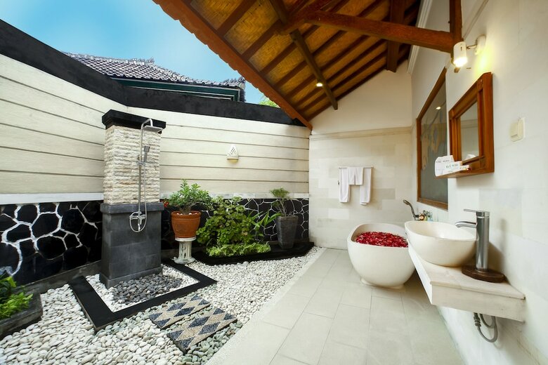 Hotel Bali Taman Beach Resort & Spa - Lovina