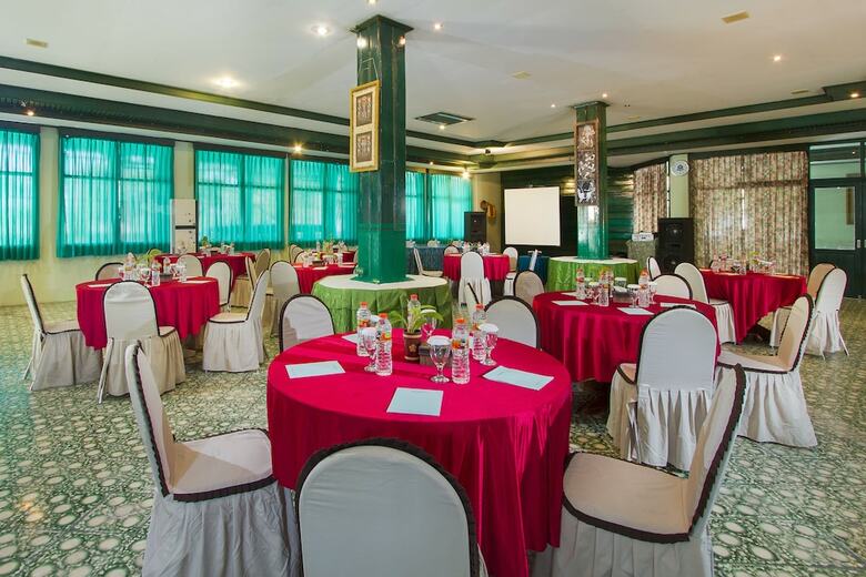 Hotel Bali Taman Beach Resort & Spa - Lovina