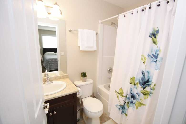 Hotel Hampton 3bd 2br Near Airport