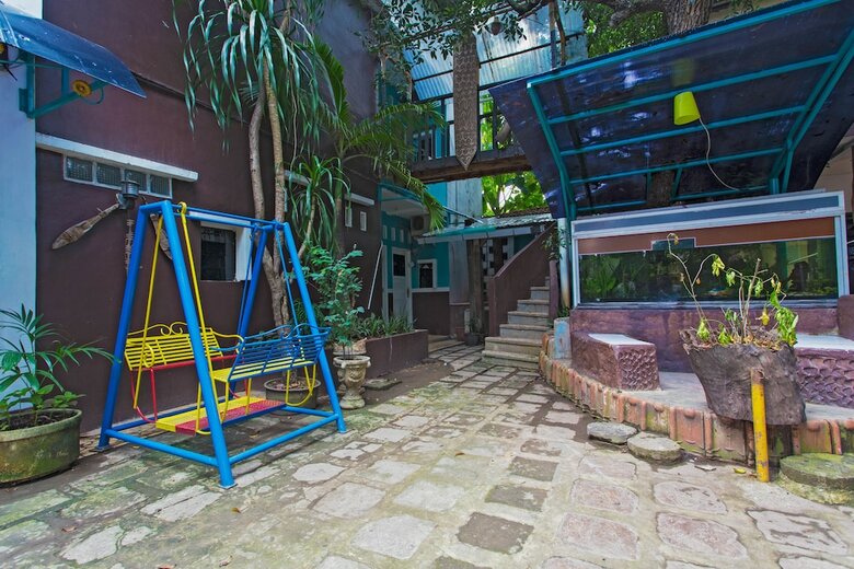 Hotel Reddoorz Pesanggrahan