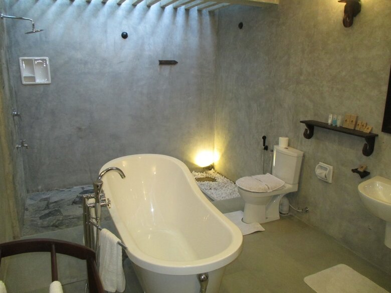 Hotel Villa Pinnawala & Restaurant