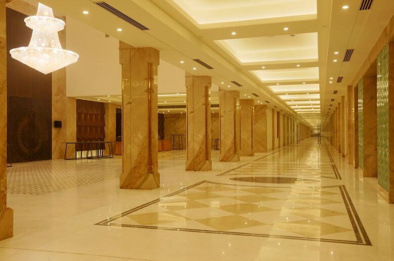 Hotel Ramada By Wyndham Lucknow