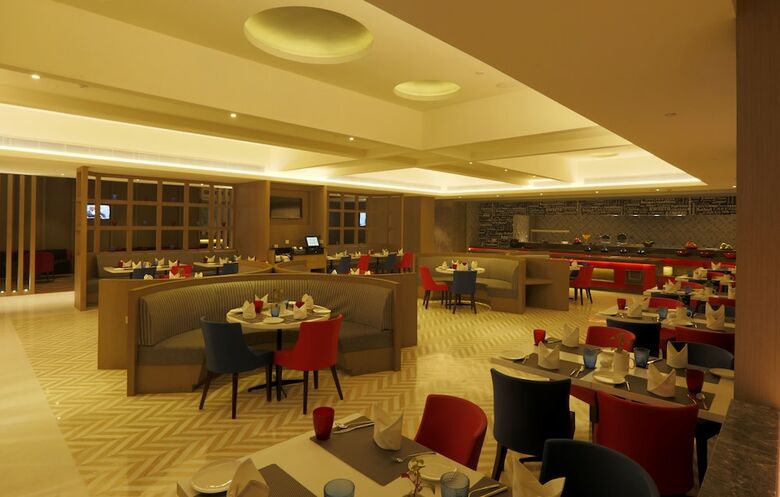 Hotel Ramada By Wyndham Lucknow