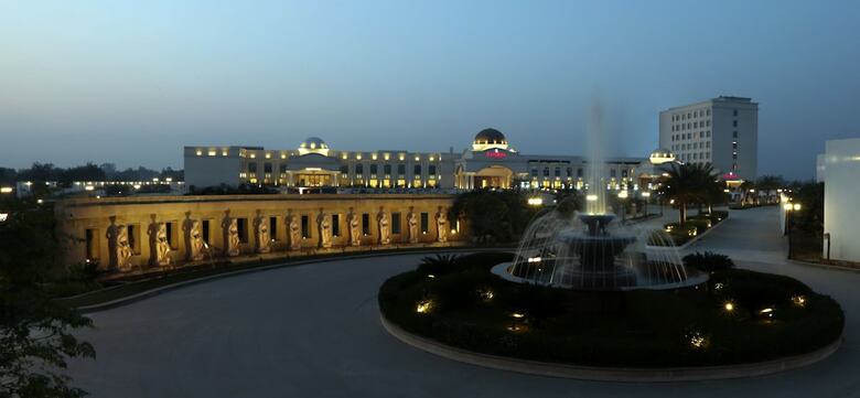 Hotel Ramada By Wyndham Lucknow