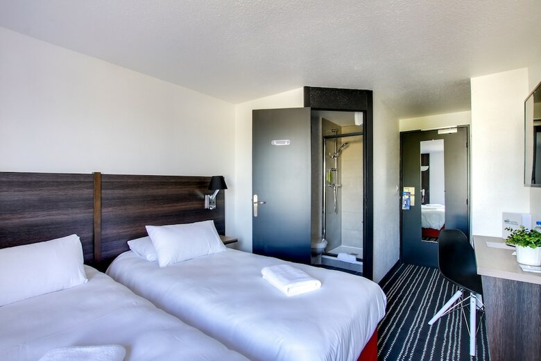 Brit Hotel Reims La Neuvillette