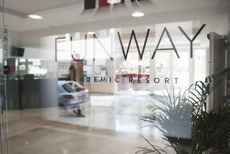Hotel Funway Academic Resort - Adults Only