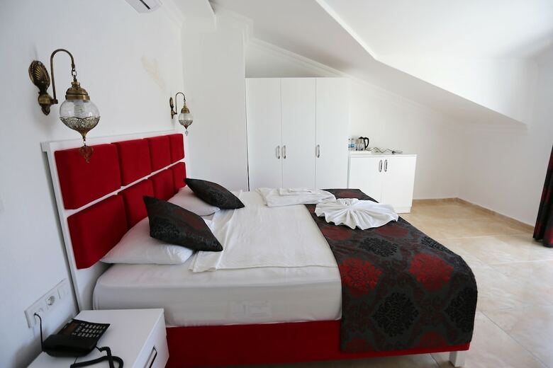 Cennet Life Hotel